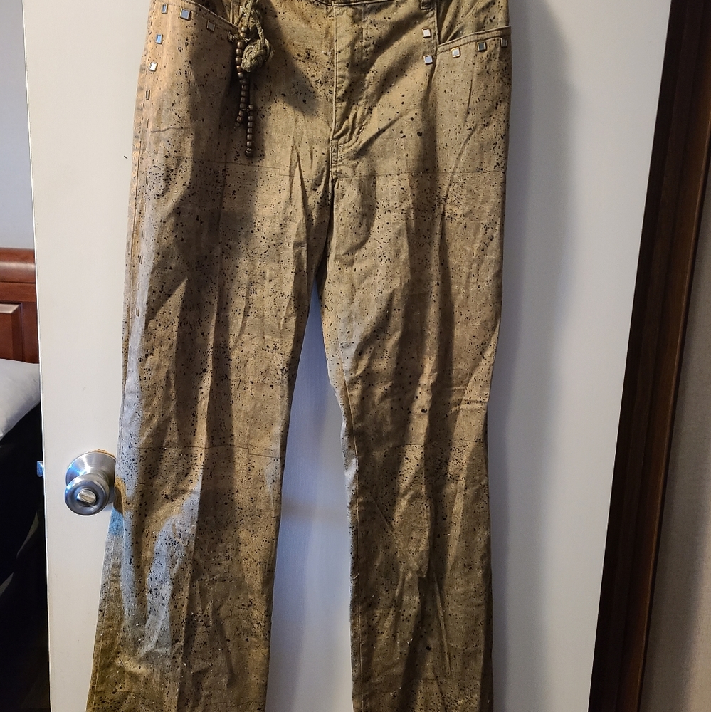 V Cristina Pants - Size 8